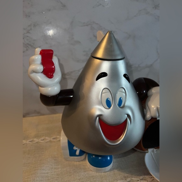 Vintage Hershey’s Candy Dispenser-Football Coach w/ Football and Whistle 1999 - Picture 4 of 9